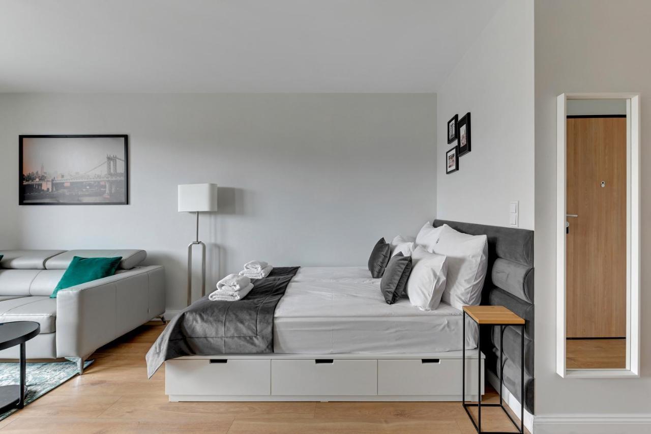 Aura 40 City Center By Downtown Apartments Danzica Esterno foto